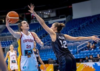 España arrolló a Nueva Zelanda en el Premundial