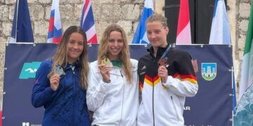 Paula Otero se adjudicó la plata para cerrar en el ‘knock-out’ del Europeo de aguas abiertas