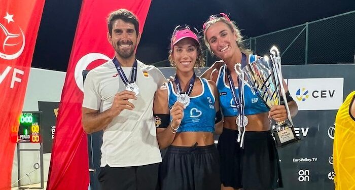 Paula Soria y Belén Carro se hicieron con la medalla de plata en el Future de Turquía
