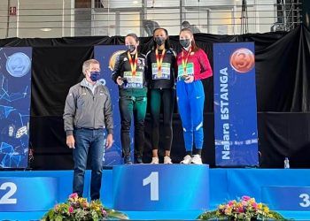 Sevilla, Pérez, Peleteiro, Bueno, Martín y Errandonea, campeonas de España