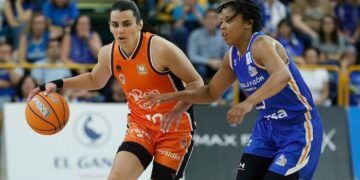 Avenida y Valencia Basket igualaron en Salamanca y dejan abierta la semifinal para la Fonteta