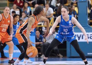 Perfumerías Avenida armó una ajustada victoria ante Valencia Basket en la LF Endesa