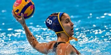 Pili Peña: diez mundiales consecutivos de waterpolo en sus manos