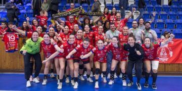 Porriño eliminó a Kynzvart para hacer historia y clasificarse para la final de la EHF European Cup