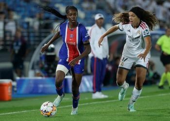 El Real Madrid empató a un gol ante el PSG en su debut en la Liga de Campeones