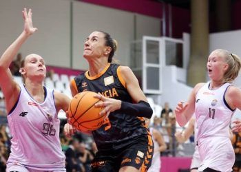 Valencia Basket ganó a Gdynia en el primer partido de la ‘Athens Cup’