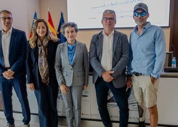 El Real Club Náutico de Valencia acerca el mar a todos con su proyecto de vela adaptada