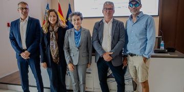 El Real Club Náutico de Valencia acerca el mar a todos con su proyecto de vela adaptada