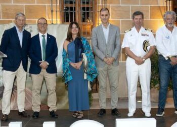 La Ruta de la Seda iza sus velas en Valencia