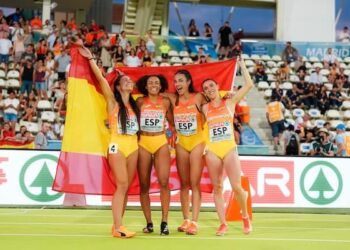 El relevo 4×100 femenino ilumina Vallehermoso con un nuevo récord de España