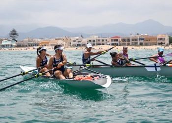 El Club de Remo San Pantaleón dominó la prueba inaugural de la Liga Iberdrola en Oliva