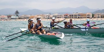 El Club de Remo San Pantaleón dominó la prueba inaugural de la Liga Iberdrola en Oliva