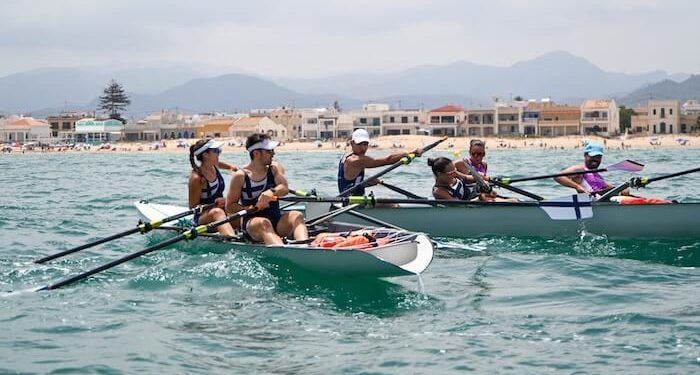 El Club de Remo San Pantaleón dominó la prueba inaugural de la Liga Iberdrola en Oliva