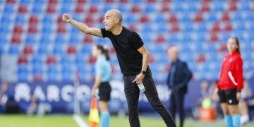 Sánchez Vera: «Mayra es diferente porque genera situaciones y contextos distintos»