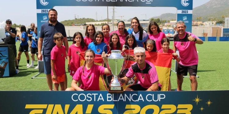 La Selección Madrid Panthers, campeonas absolutas de la Costa Blanca Cup 2023