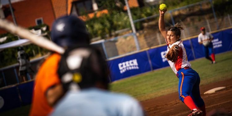 València se prepara para acoger la Copa Mundial de sófbol femenino