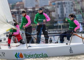 Surne, de Silvia Marcé, lidera la Liga Iberdrola en el estreno en Getxo