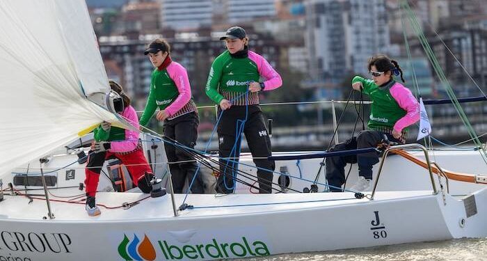 Surne, de Silvia Marcé, lidera la Liga Iberdrola en el estreno en Getxo