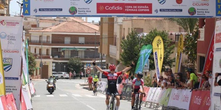 Susana Pérez da otro triunfo al Río Miera en el I Trofeo Residencia Santa Ana Abanilla