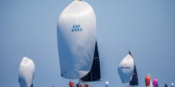 El TabarcaVela Diputación de Alicante más multitudinario arranca en la capital de la Costa Blanca