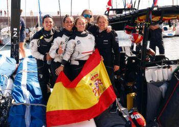 El pequeño gran ‘milagro’ del Sail Team España: acabar entre las tres mejores del mundo