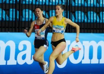 Laura Castillo, séptima en los 200 metros lisos en el campeonatode España absoluto short track