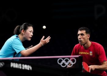 Maria Xiao y Álvaro Robles accedieron a cuartos del dobles mixto de tenis de mesa en París