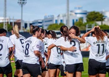 El Valencia derrotó al Alba y ocupa zona noble