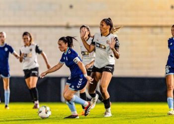 Las medianías se pagan y el Valencia lo sufrió