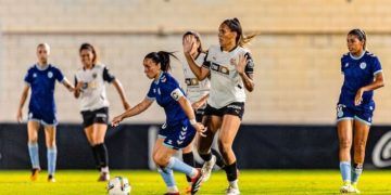 Las medianías se pagan y el Valencia lo sufrió