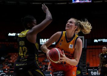 Valencia remonta a Araski y agarra el segundo puesto de la fase regular de la LF Endesa