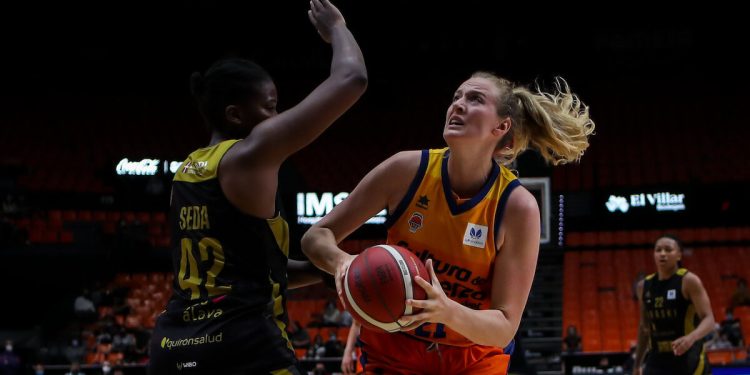 Valencia remonta a Araski y agarra el segundo puesto de la fase regular de la LF Endesa