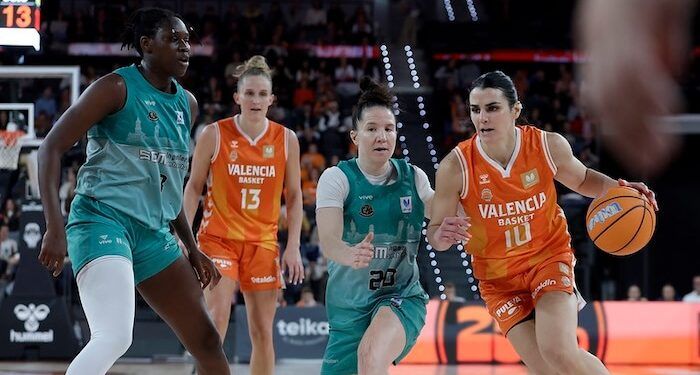 Valencia Basket se impuso a un exigente Estepona