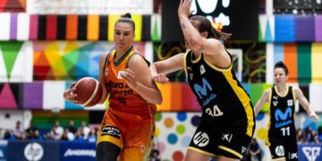 Valencia Basket logra una ajustada victoria ante Estudiantes