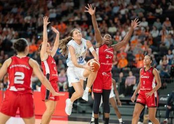 Valencia Basket cedió ante el Flammes Carolo y encajó su segunda derrota en la Euroliga