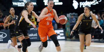 Valencia Basket dice adiós a 2023 como líder de la LF Endesa tras derrotar a Hozono Global Jairis