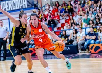 Valencia Basket tumbó a Jairis y jugará la final de la Supercopa