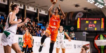 Valencia Basket regresó a la senda del triunfo ante Lublin en la Euroliga