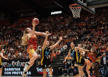 Valencia Basket cierra la serie con Estudiantes y se medirá a Zaragoza en semifinales de LF Endesa