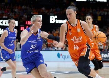 Valencia Basket derrotó a Avenida y se clasificó para la final por el título de la LF Endesa