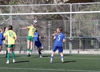 La Valencia Cup Girls 2026 arrancó con 32 partidos en una doble jornada de fútbol desde la formación