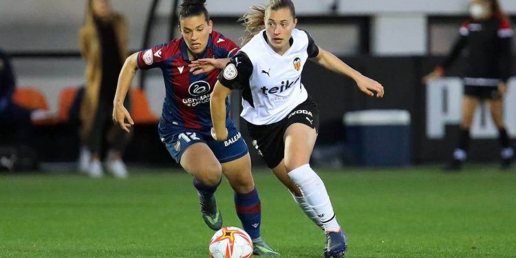 Valencia, Barça, Tenerife, Real Madrid, Villarreal y Sporting de Huelva ganan en la jornada 21