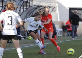 El Valencia arma una remontada ante la Real