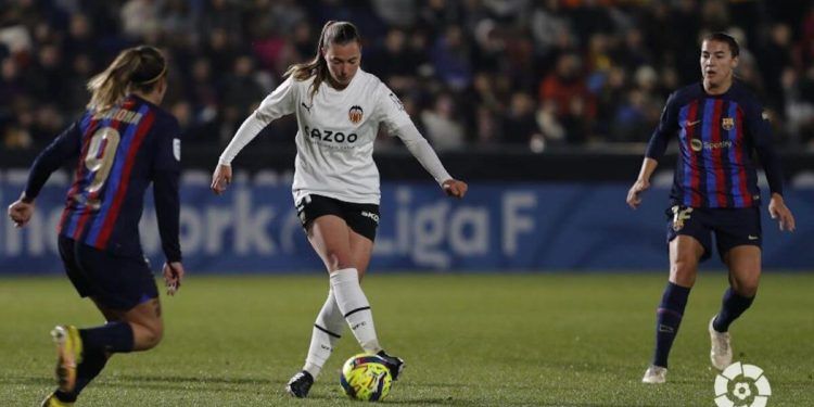 El Barça afila su gol ante el Valencia