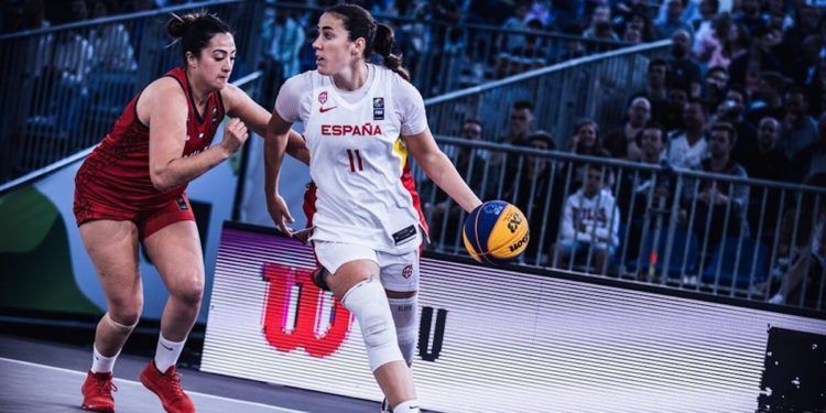 España avanza a cuartos de final tras una primera fase mágica