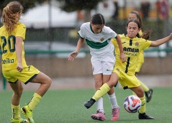 La selección femenina valenciana y el Villarreal reinaron en el ‘Tornem!’