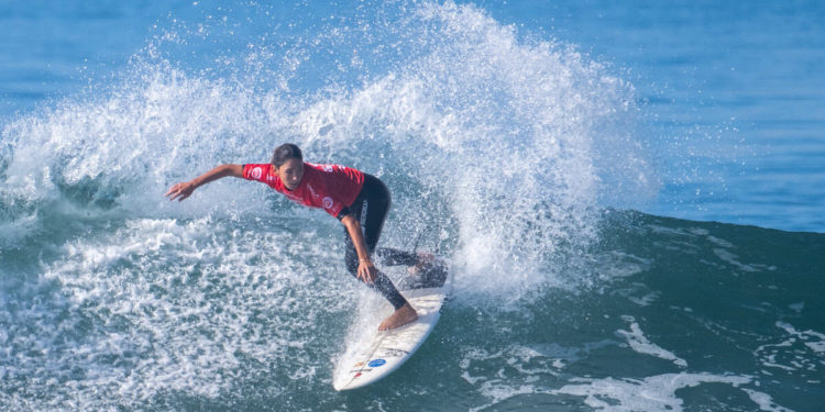 Las surfistas españolas avanzan en el cuadro principal de los ISA World Surfing Games