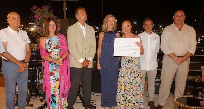 El CF E1 Paiporta, entidad beneficiaria de la acción solidaria en el Trofeo de la Reina 2025